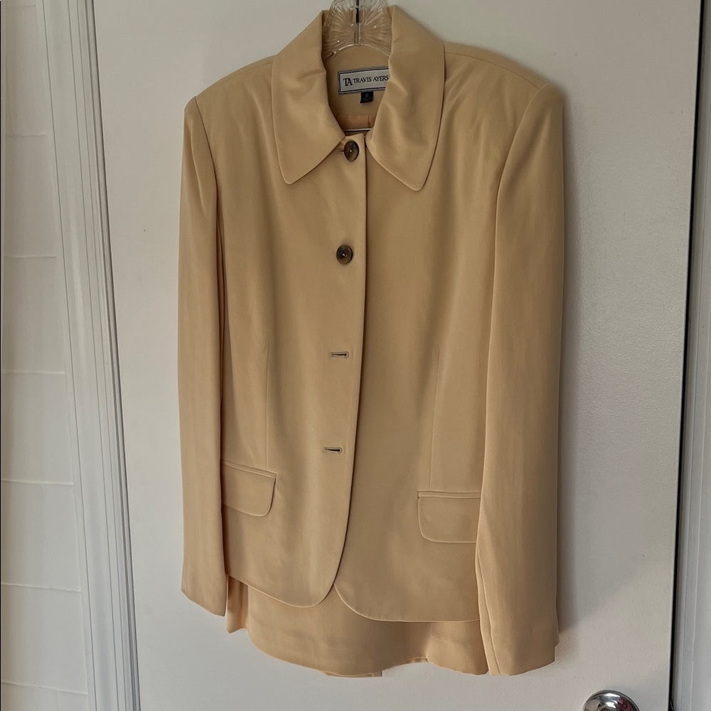 Travis Ayers Silk 2piece Suit